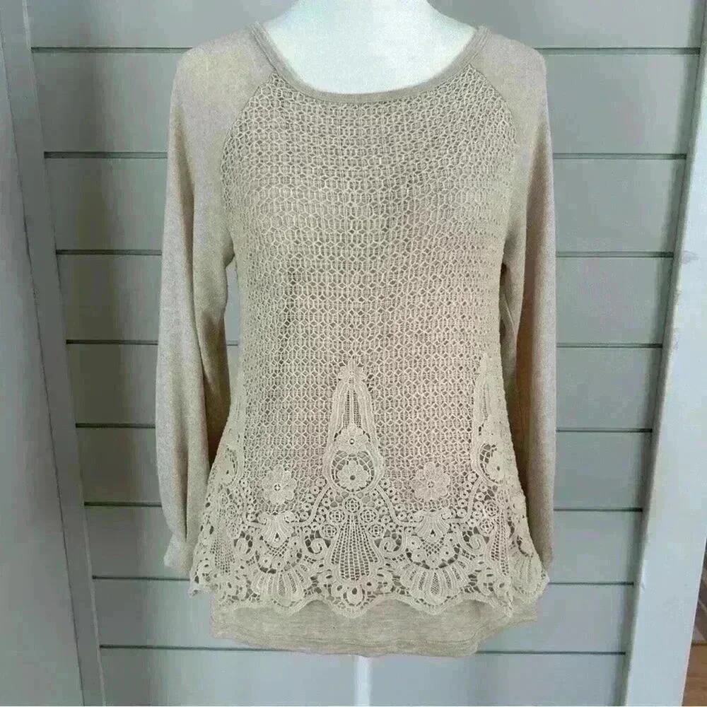 Elegant Beige Lace Knit Women's Top
